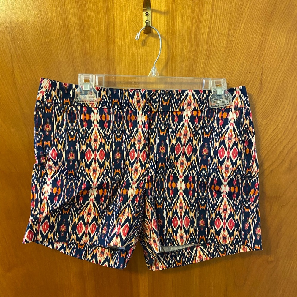 Cute statement shorts!